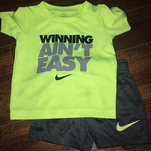 EUC Nike Outfit